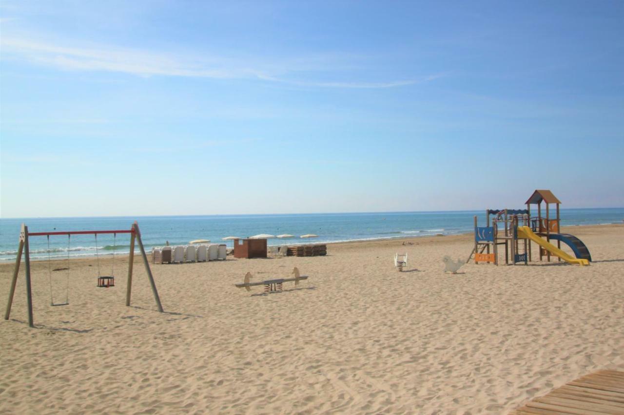 شقة Apartamento Casaturis 1º Linea Urb Belvedere C101 إل كامبيلو المظهر الخارجي الصورة